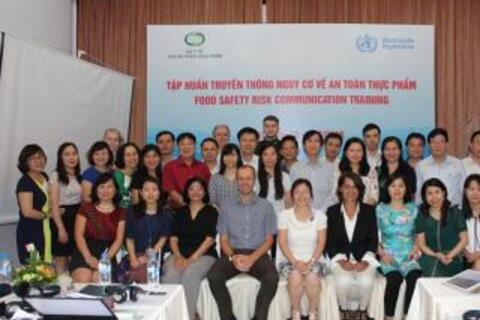 Hội  nghị tập huấn truyền thông nguy cơ về an toàn thực phẩm